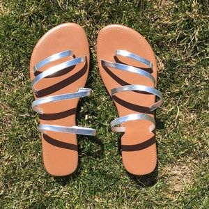 Never worn silver sandals 👡